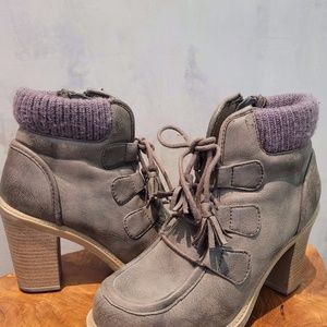 Mudd, chunky heel boots, Size 8